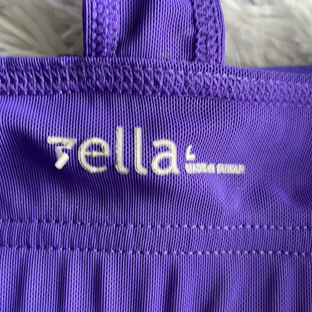 ZELLA Racer Back Sport Top - Picture 6 of 7
